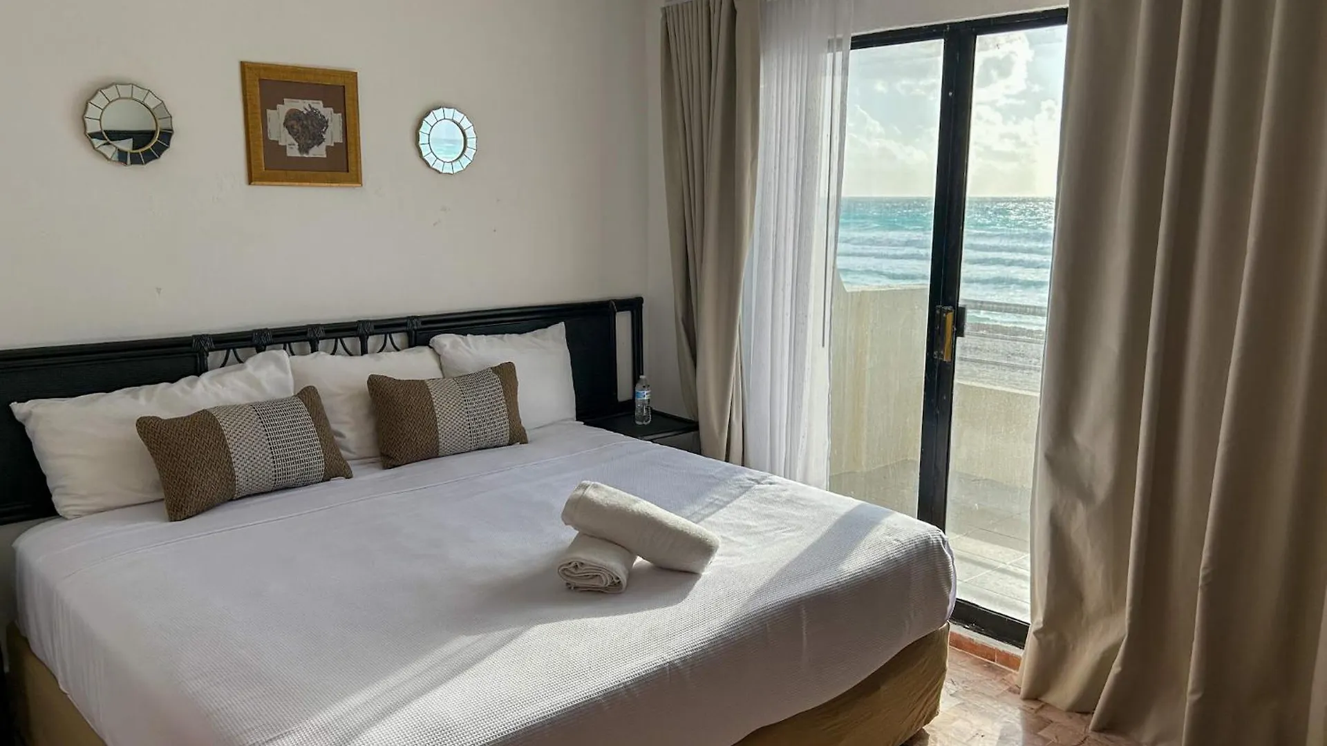 Deluxe Ocean Villas Marlin Cancún 0*,